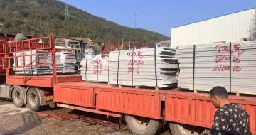 韶关 芝麻灰花岗岩光面毛板出货日常