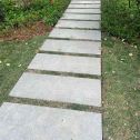 韶关 芝麻黑小区踏步、汀步石铺装效果