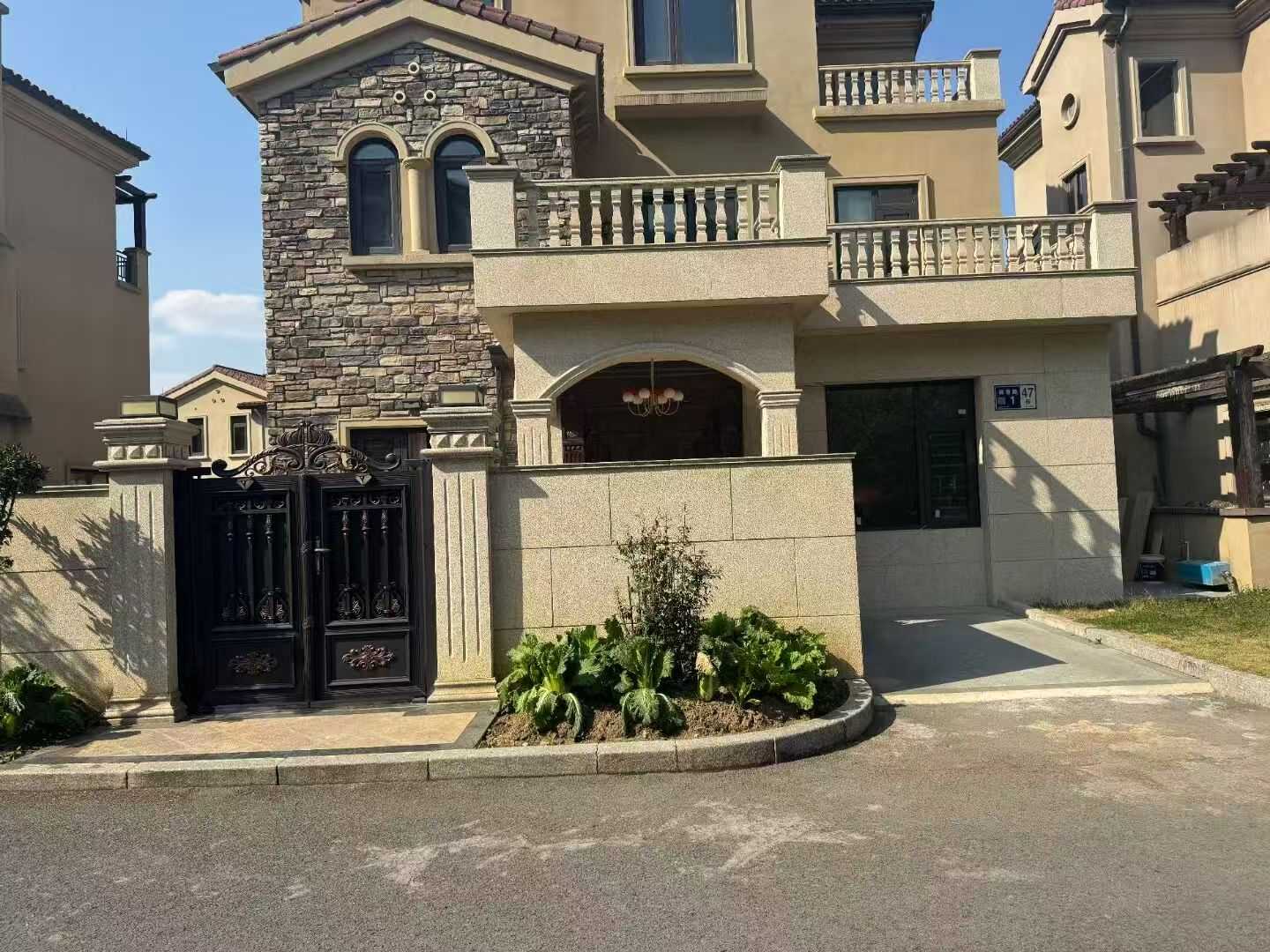 韶关黄金麻别墅干挂效果展示