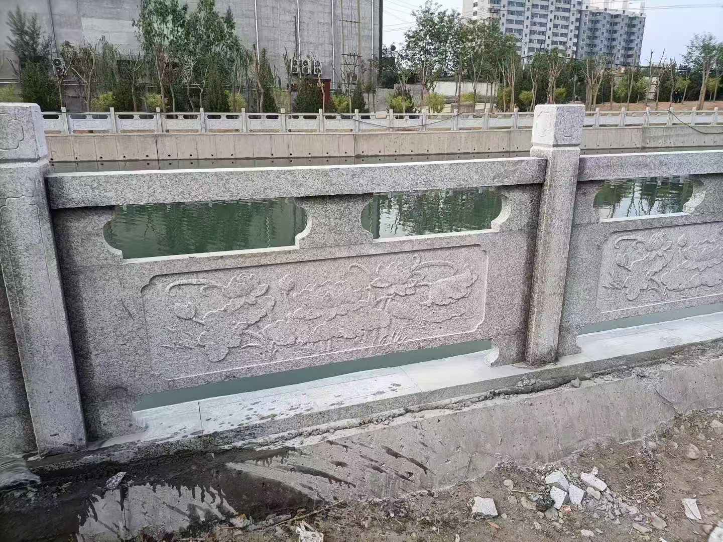 韶关 芙蓉白大花桥梁、河道，石材栏杆、围栏、护栏