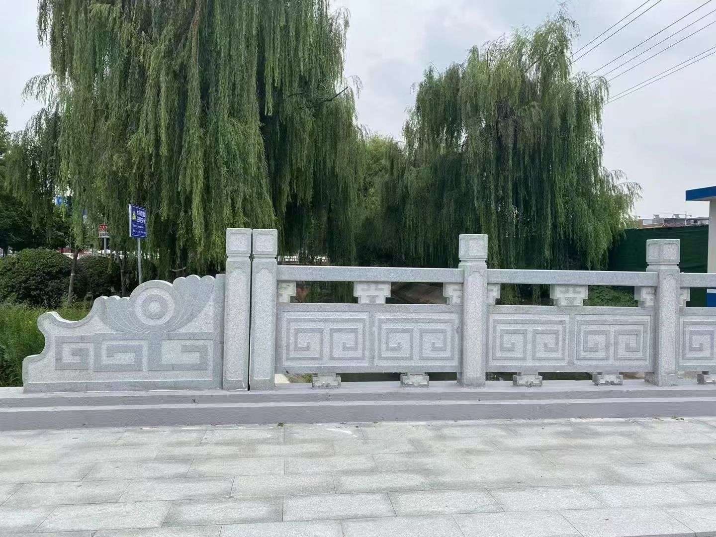 韶关 芝麻灰桥栏杆、河道栏杆安装效果