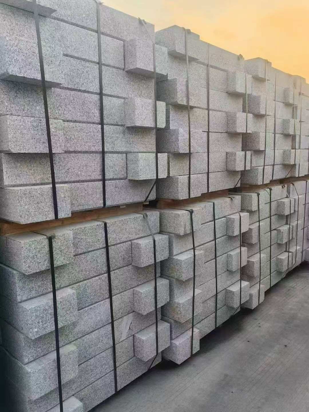 韶关 芝麻白路沿石