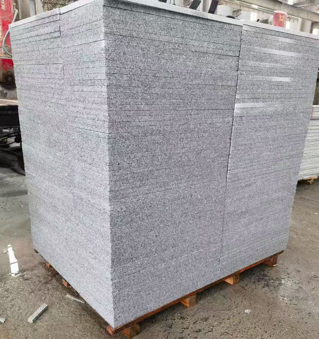 韶关 火烧面地铺石，街道广场园林市政工程板，1.8~5.0厚均有现货