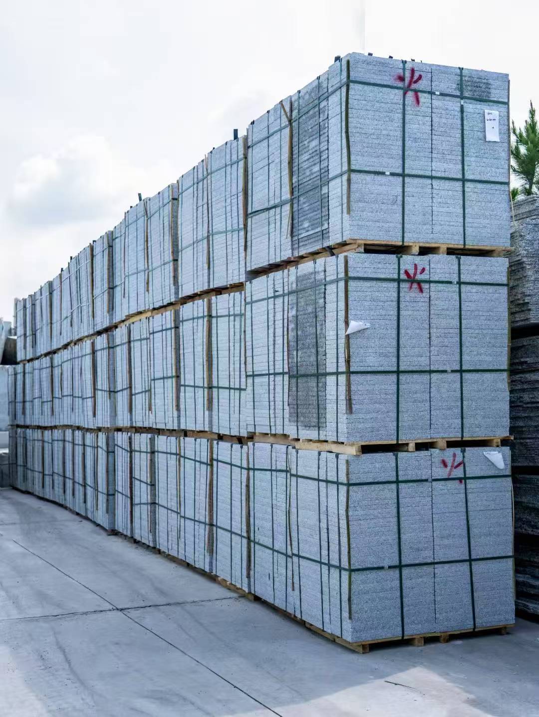 韶关 芙蓉白3公分火烧地铺成品300*600